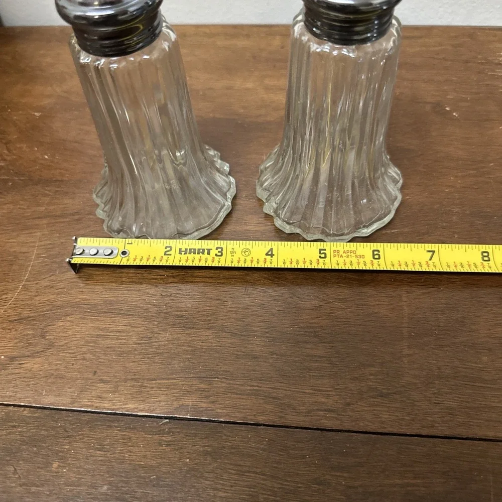 Vtg Leonard Crystal Salt and Pepper Shakers Silver plate Tops Made in Japan NEW